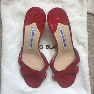 Manolo Blahnik red alligator heels